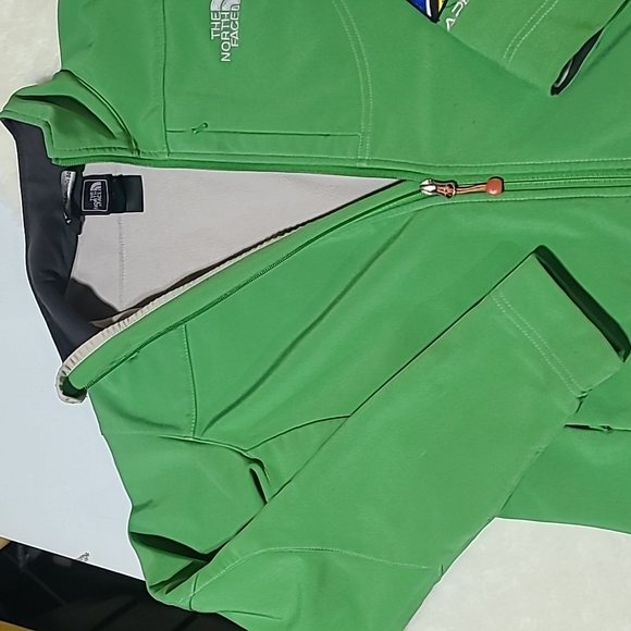 The North Face Womens Coat - Picture 6 of 11